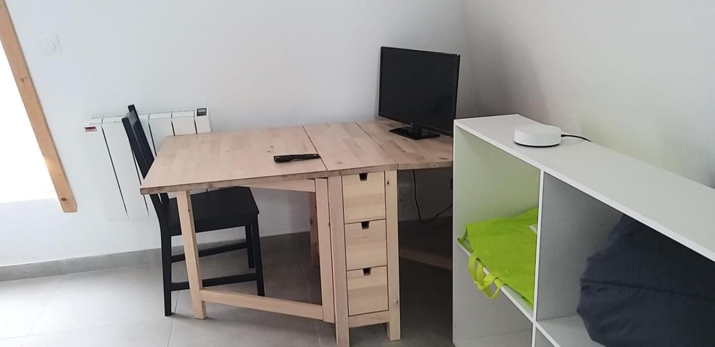 Appartamento Equipee 1 Piece Proche Paris Argenteuil Esterno foto